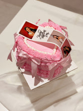 Load image into Gallery viewer, Valentine’s Mini Heart Cakes
